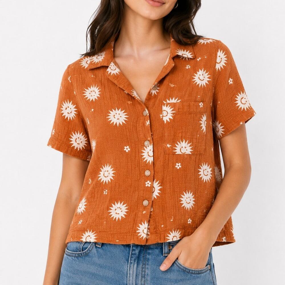 American Eagle Orange Sun Print Camp Shirt